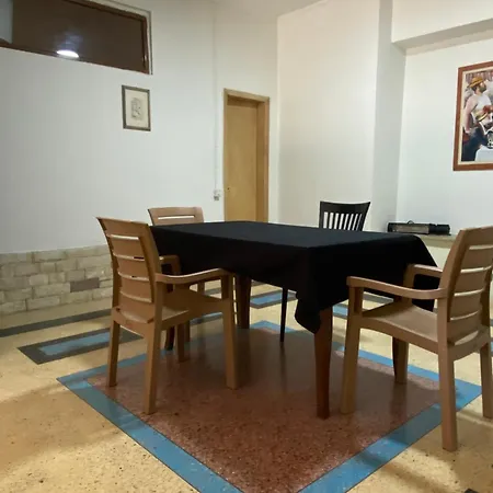 Apartment Enjoy A Fine Night In The Nature Tirana